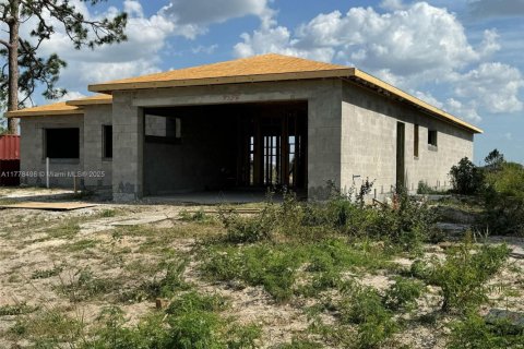 House in LaBelle, Florida 4 bedrooms № 2048678 - photo 11