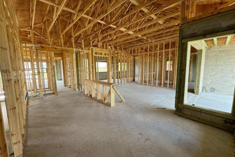 House in LaBelle, Florida 4 bedrooms № 2048678 - photo 15