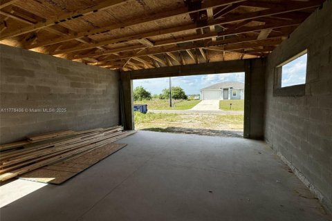 House in LaBelle, Florida 4 bedrooms № 2048678 - photo 13