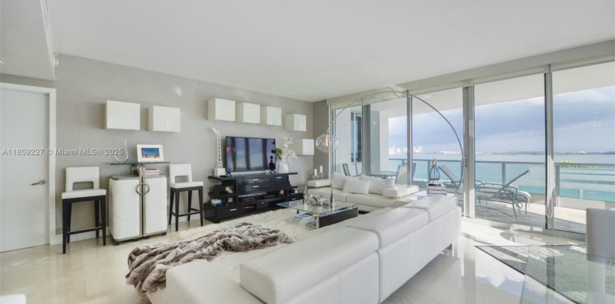 Appartement à Miami, Floride 2 chambres, 174.47 m2 № 1888390