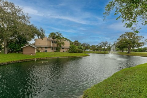 Townhouse in North Lauderdale, Florida 3 bedrooms, 110.18 sq.m. № 1231554 - photo 1