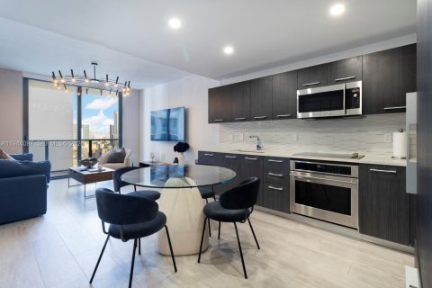 Condominio en alquiler en Miami, Florida, 1 dormitorio, 72.09 m2 № 2059937 - foto 15