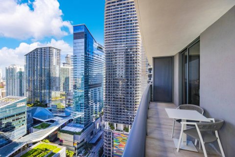Condominio en alquiler en Miami, Florida, 1 dormitorio, 72.09 m2 № 2059937 - foto 10