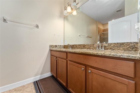 Adosado en venta en Apopka, Florida, 4 dormitorios, 200.39 m2 № 1816902 - foto 16