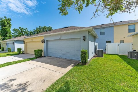 Adosado en venta en Apopka, Florida, 4 dormitorios, 200.39 m2 № 1816902 - foto 9