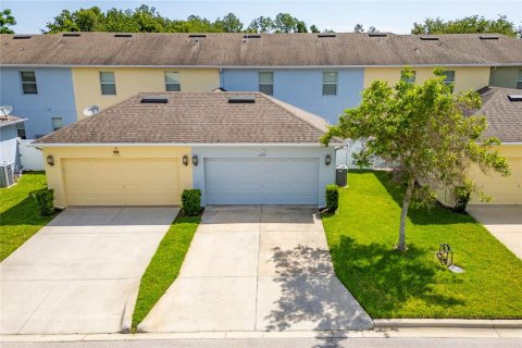 Adosado en venta en Apopka, Florida, 4 dormitorios, 200.39 m2 № 1816902 - foto 8