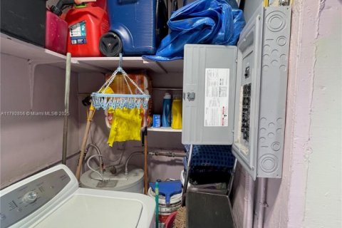 Купить виллу или дом в Майами, Флорида 2 спальни, 82.87м2, № 1700432 - фото 30