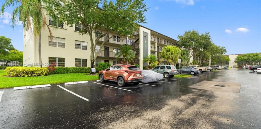 Condo à Pembroke Pines, Floride, 2 chambres  № 1979640