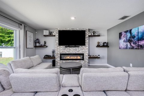 Villa ou maison à vendre à Deltona, Floride: 3 chambres, 127 m2 № 1631299 - photo 6