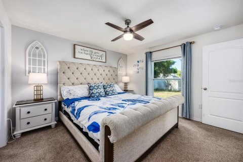 Villa ou maison à vendre à Deltona, Floride: 3 chambres, 127 m2 № 1631299 - photo 10