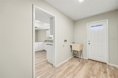 House in Lakeland, Florida 4 bedrooms, 163.79 sq.m. № 2107449 - photo 8
