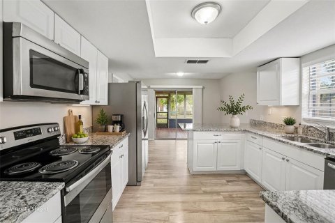 Villa ou maison à vendre à Lakeland, Floride: 4 chambres, 163.79 m2 № 2107449 - photo 29