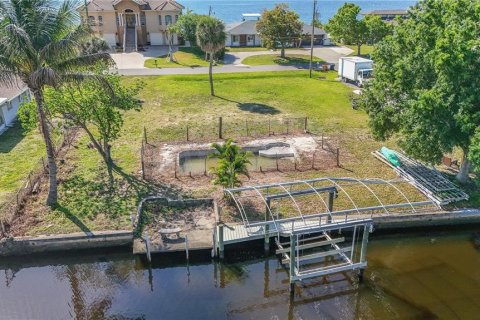 Terreno en venta en North Fort Myers, Florida № 2108169 - foto 12