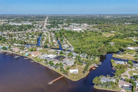 Terreno en venta en North Fort Myers, Florida № 2108169 - foto 7