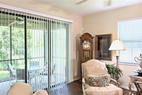 Townhouse in Seminole, Florida 4 bedrooms, 248.05 sq.m. № 2235574 - photo 4