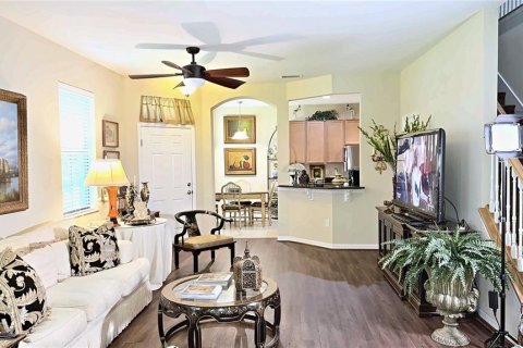 Townhouse in Seminole, Florida 4 bedrooms, 248.05 sq.m. № 2235574 - photo 5