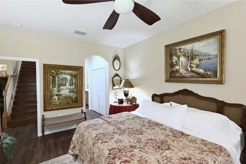 Townhouse in Seminole, Florida 4 bedrooms, 248.05 sq.m. № 2235574 - photo 13