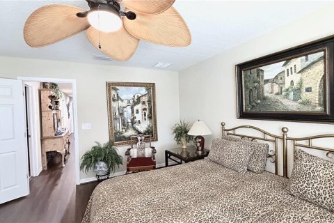 Townhouse in Seminole, Florida 4 bedrooms, 248.05 sq.m. № 2235574 - photo 26