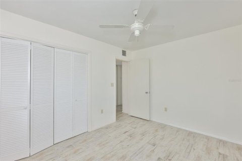 House in Sun City Center, Florida 2 bedrooms, 106.74 sq.m. № 2215687 - photo 18
