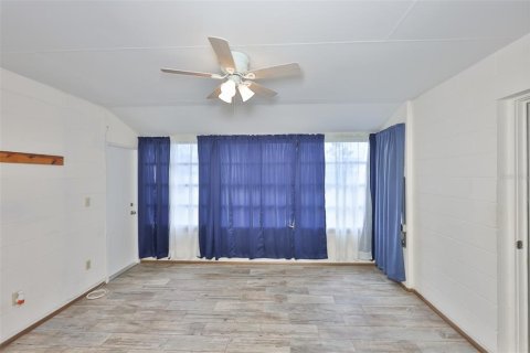 House in Sun City Center, Florida 2 bedrooms, 106.74 sq.m. № 2215687 - photo 13