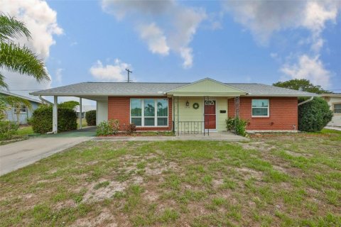 House in Sun City Center, Florida 2 bedrooms, 106.74 sq.m. № 2215687 - photo 11