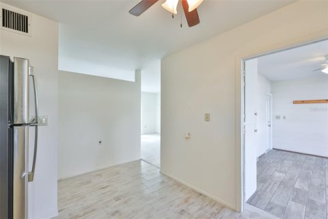 House in Sun City Center, Florida 2 bedrooms, 106.74 sq.m. № 2215687 - photo 28