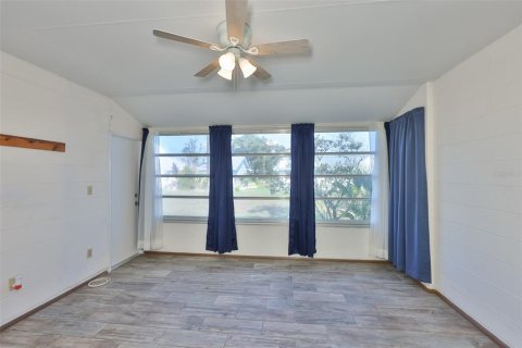 House in Sun City Center, Florida 2 bedrooms, 106.74 sq.m. № 2215687 - photo 29
