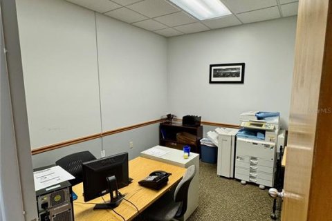 Propiedad comercial en alquiler en St. Lucie, Florida № 1446151 - foto 2