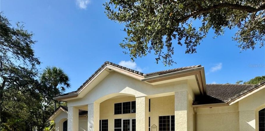 Propiedad comercial en St. Lucie, Florida № 1446151