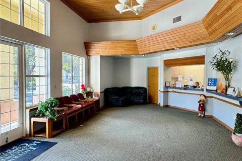 Propiedad comercial en alquiler en St. Lucie, Florida № 1446151 - foto 11