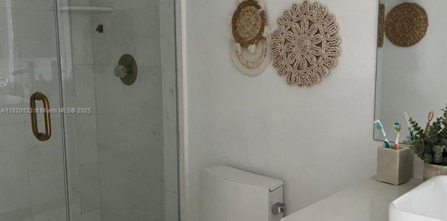 Condo à Aventura, Floride, 2 chambres  № 1779721