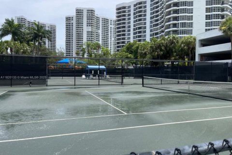 Copropriété à vendre à Aventura, Floride: 2 chambres, 128.21 m2 № 1779721 - photo 13
