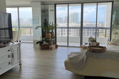 Copropriété à vendre à Aventura, Floride: 2 chambres, 128.21 m2 № 1779721 - photo 5