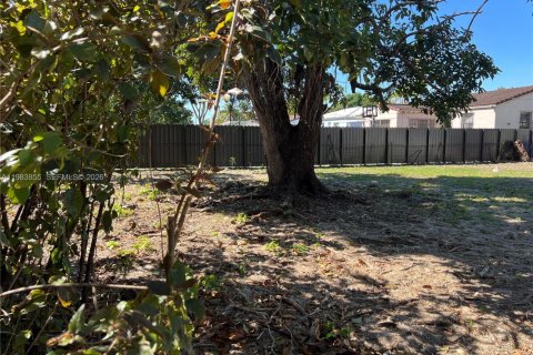 House in Miami, Florida 3 bedrooms, 102.75 sq.m. № 2046724 - photo 29