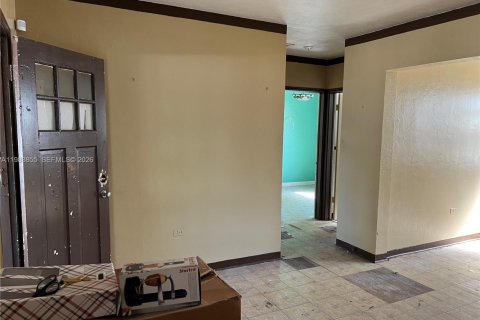 House in Miami, Florida 3 bedrooms, 102.75 sq.m. № 2046724 - photo 12