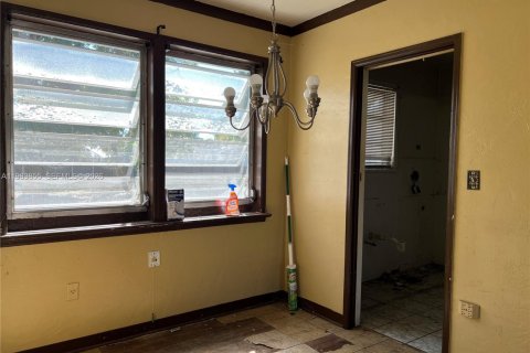 House in Miami, Florida 3 bedrooms, 102.75 sq.m. № 2046724 - photo 9