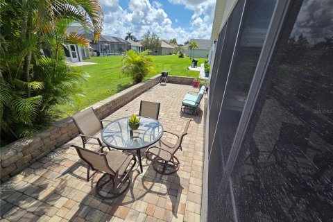 Villa ou maison à vendre à Punta Gorda, Floride: 3 chambres, 117.89 m2 № 1913771 - photo 4