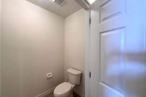 Condo in Orlando, Florida, 2 bedrooms № 2104696 - photo 8