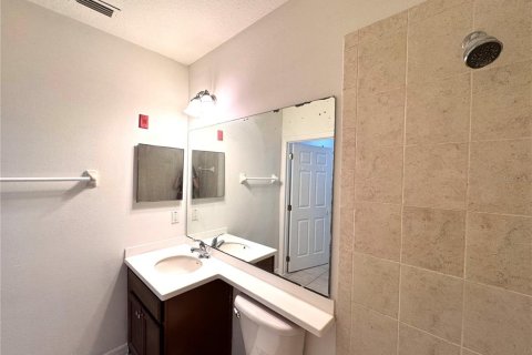 Condo in Orlando, Florida, 2 bedrooms № 2104696 - photo 17