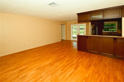 House in Largo, Florida 3 bedrooms, 165.55 sq.m. № 1675842 - photo 4