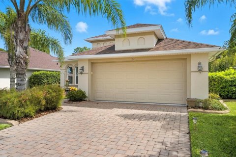 House in Palm Coast, Florida 3 bedrooms, 170.75 sq.m. № 1898626 - photo 3