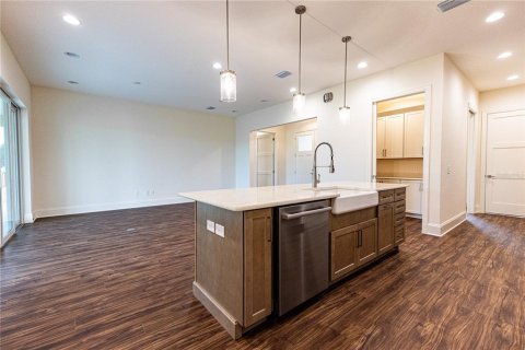 Casa en venta en Oxford, Florida, 4 dormitorios, 203.83 m2 № 2097859 - foto 11