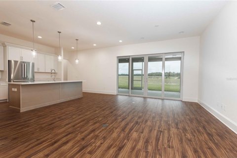 Casa en venta en Oxford, Florida, 4 dormitorios, 203.83 m2 № 2097859 - foto 15