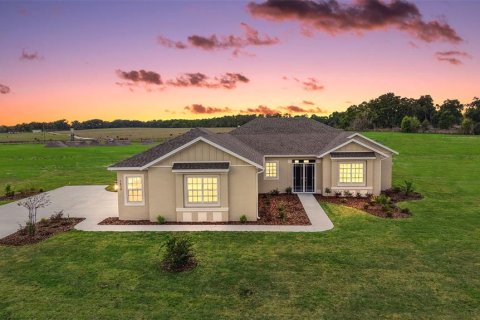 Casa en Oxford, Florida 4 dormitorios, 203.83 m2 № 2097859