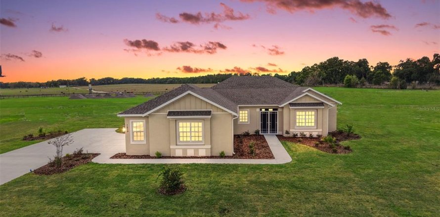 Casa en Oxford, Florida 4 dormitorios, 203.83 m2 № 2097859