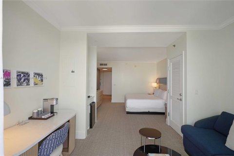 Condominio en venta en Miami Beach, Florida, 1 dormitorio, 93.09 m2 № 1888818 - foto 18