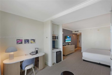 Condominio en venta en Miami Beach, Florida, 1 dormitorio, 93.09 m2 № 1888818 - foto 19