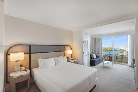 Condominio en venta en Miami Beach, Florida, 1 dormitorio, 93.09 m2 № 1888818 - foto 12