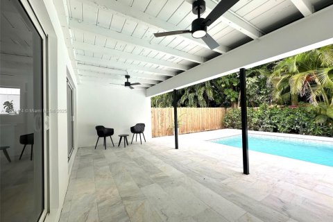 Villa ou maison à vendre à Miami, Floride: 4 chambres № 1872686 - photo 24