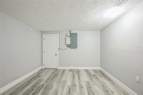 House in Hudson, Florida 3 bedrooms, 150.97 sq.m. № 1912532 - photo 21